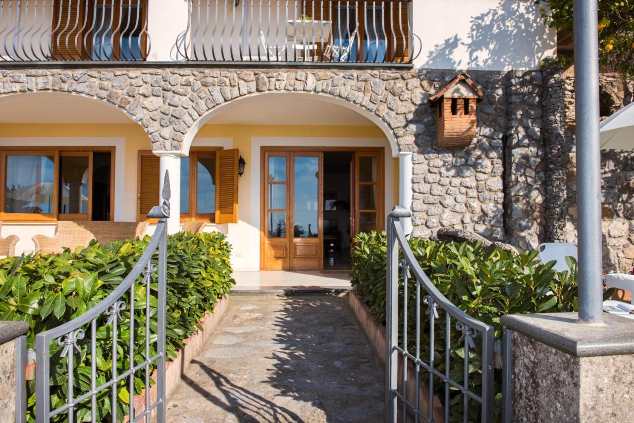 Villa Savina - Elegant Family Villa Overlooks Amalfi Coast - Positano Exterior photo