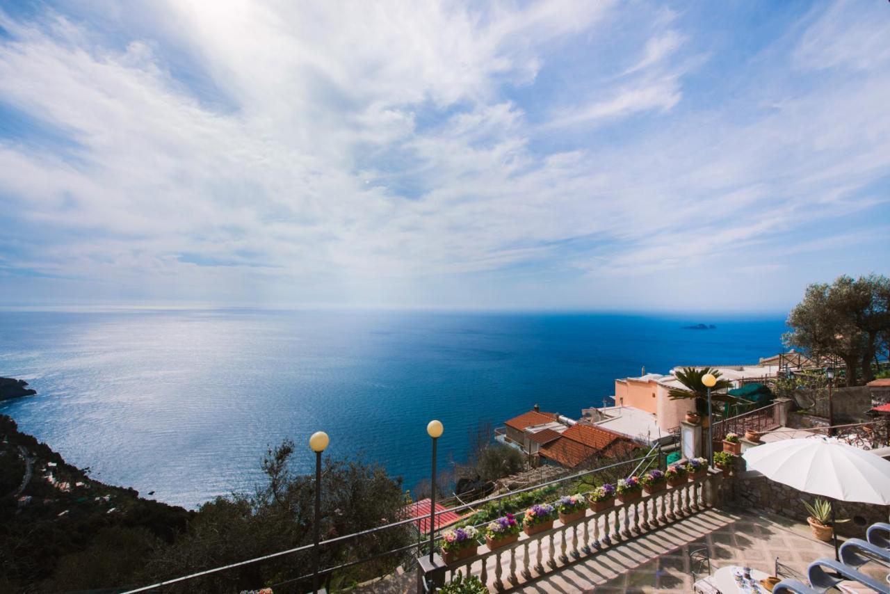 Villa Savina - Elegant Family Villa Overlooks Amalfi Coast - Positano Exterior photo